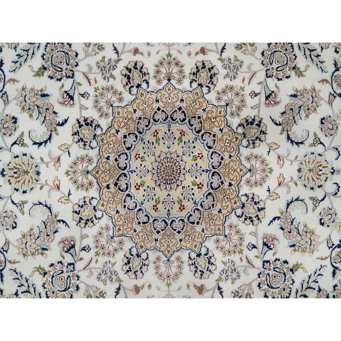 Snow White Nain with Flower Medallion Design 250 KPSI Hand Knotted Rug - 8