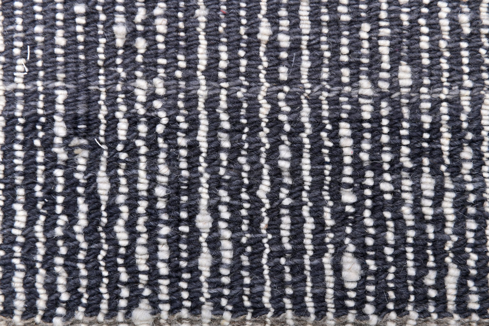 4'9'' x 6'11'' Turkish Handmade Kilim Rug - 241035 - 6