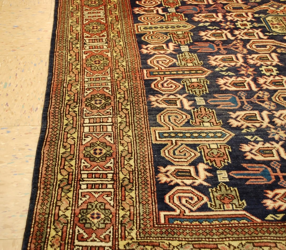 CAUCASIAN SHIRVAN RUG 5.5x8.10 - 8