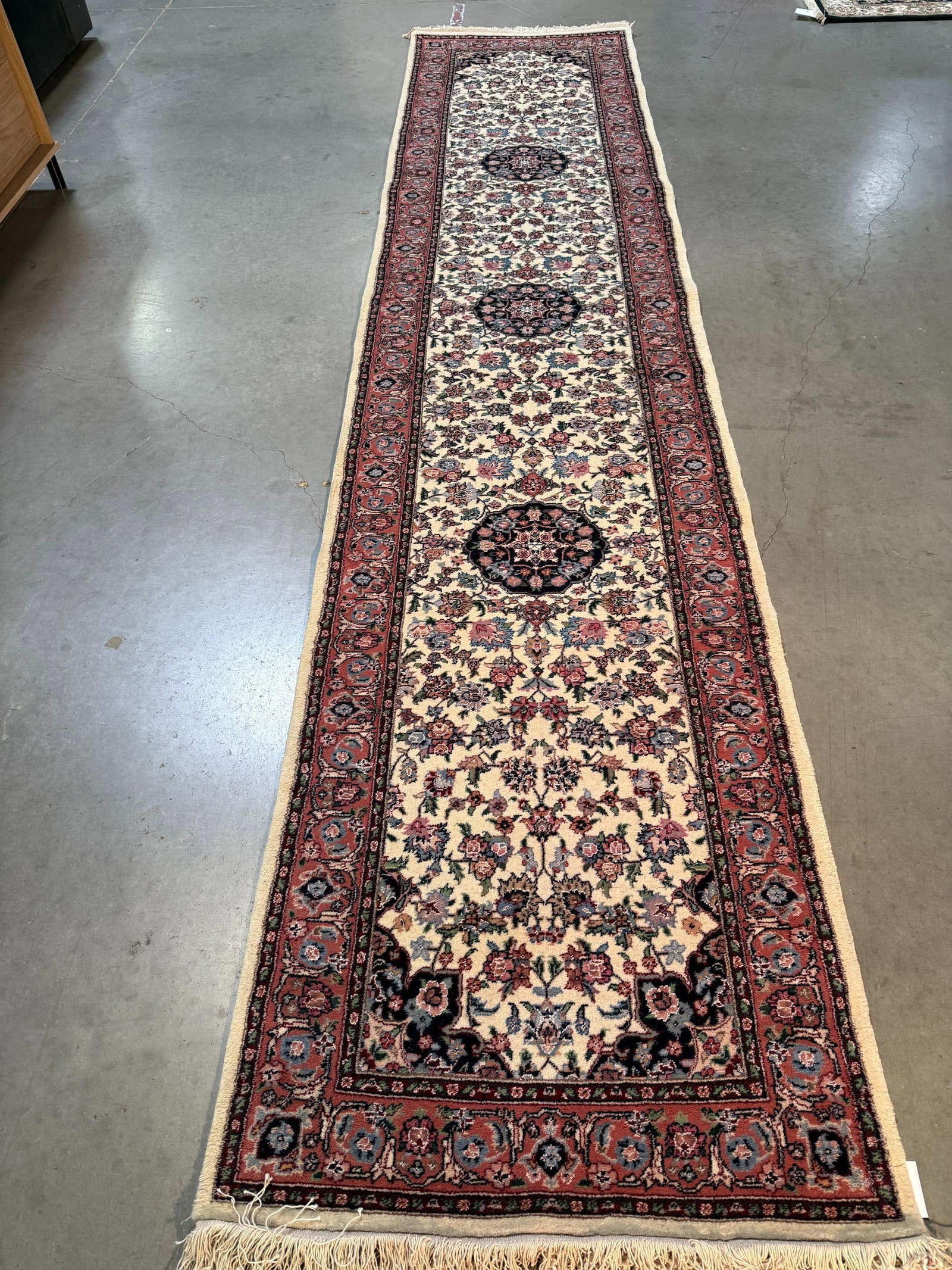 Fine Silk&Wool Tabriz Runner 2.6x12' (1 of 10)
