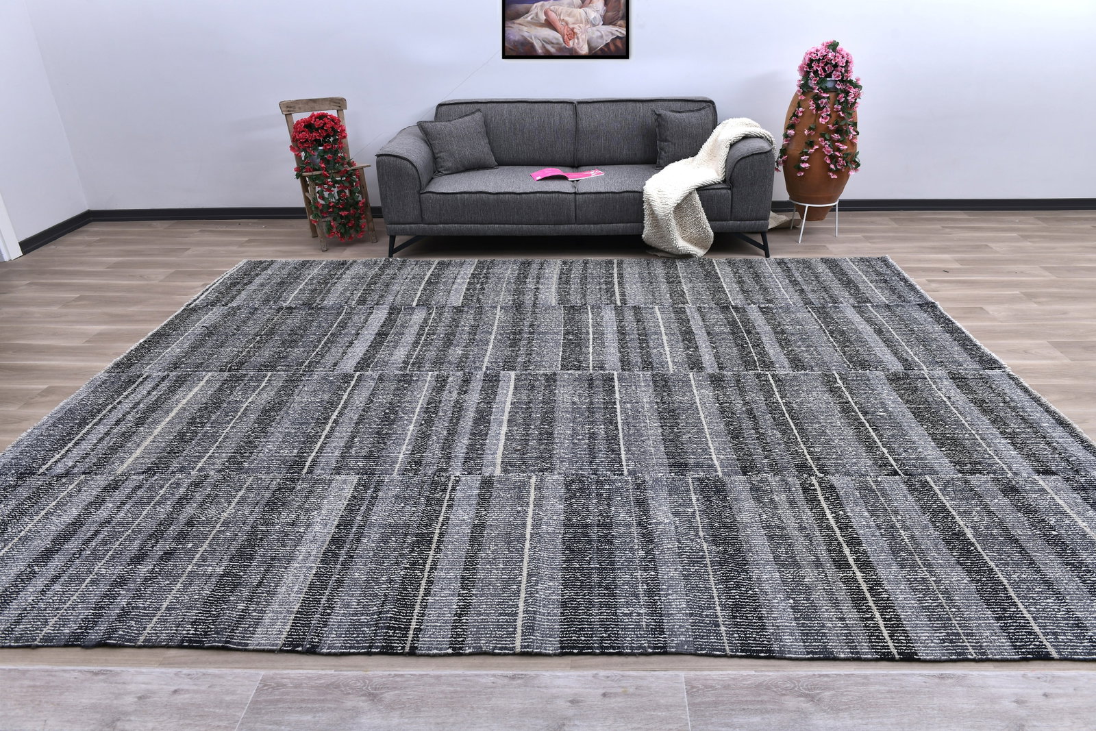 9'5'' x 12'5'' Turkish Handmade Kilim Rug - 241036: Title: 9'5'' x 12'5'' Turkish Handmade Kilim Rug - 241036 Description:9'5'' x 12'5'' Turkish Handmade Kilim Rug - 241036 Origin:Turkiye Date/Period:1960-90 Materials:Wool,Cotton Dimension:9'5''x12'5''