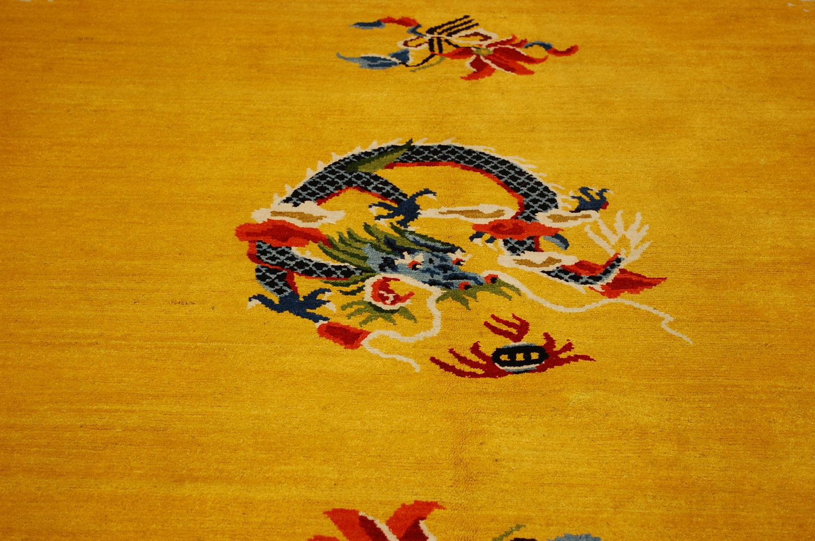 CHINESE BEIJING RUG 6x8.2 - 9