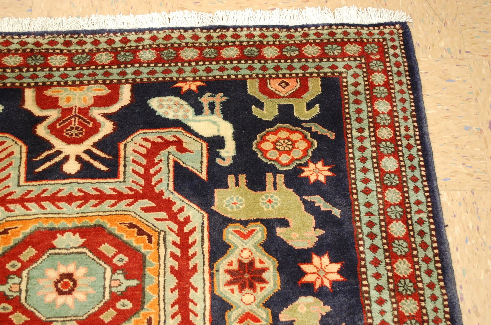 CAUCASIAN RUG 4'8" x 9'3" - 5