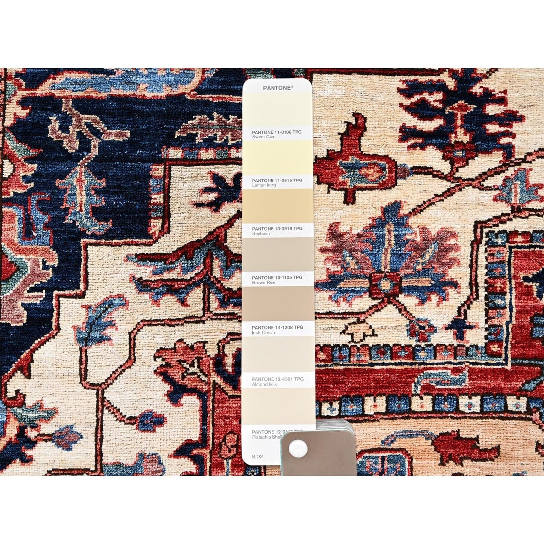 Chiffon White Aryana Grade Serapi Heriz Hand Knotted Wool Oriental Rug - 7
