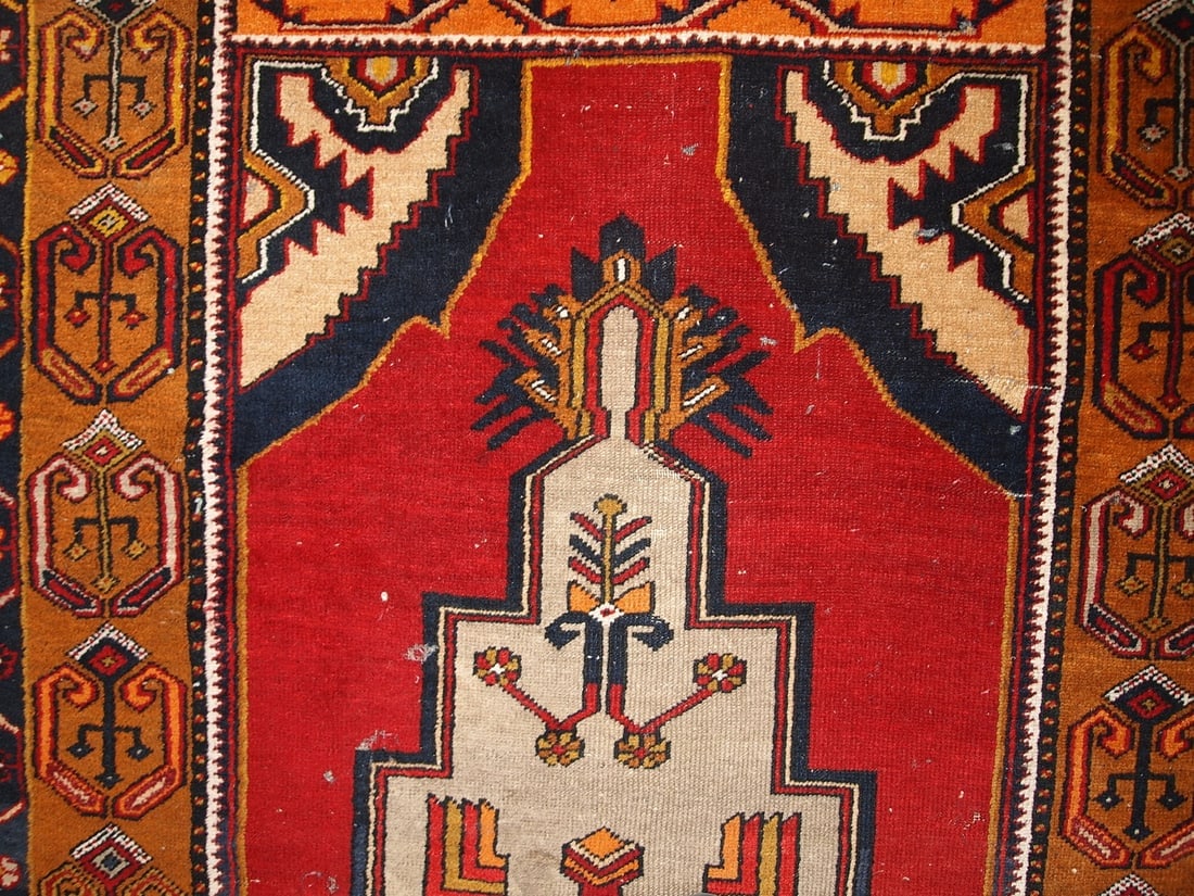 Handmade antique Turkish Anatolian rug 4' x 8.8' (122cm x 269cm) 1920s - 5