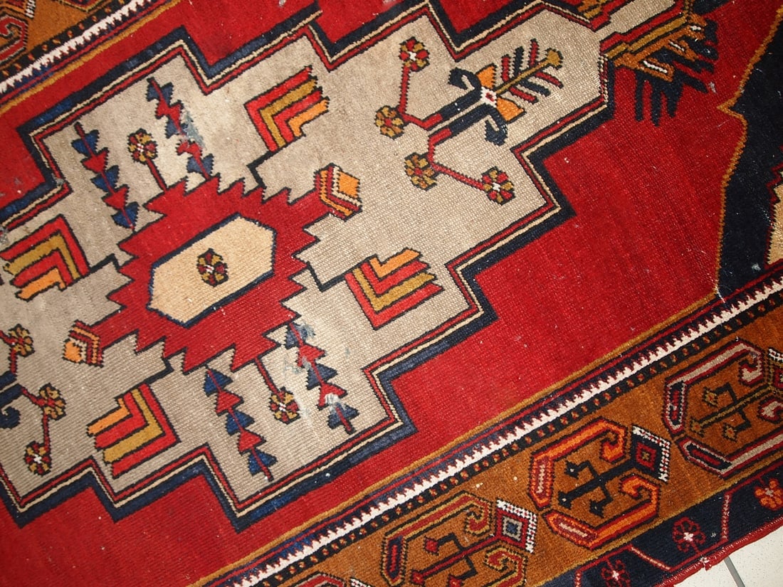 Handmade antique Turkish Anatolian rug 4' x 8.8' (122cm x 269cm) 1920s - 6