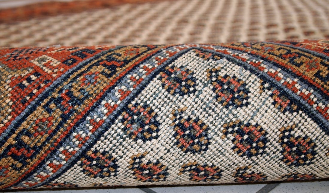 Handmade vintage Indian Seraband style rug 4' x 5.7' (122cm x 175cm) 1980s - 10
