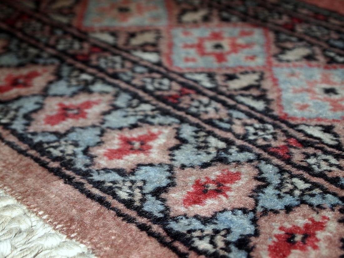 Handmade vintage Uzbek Bukhara rug 2.6' x 3.8' (81cm x 118cm) 1960s - 9