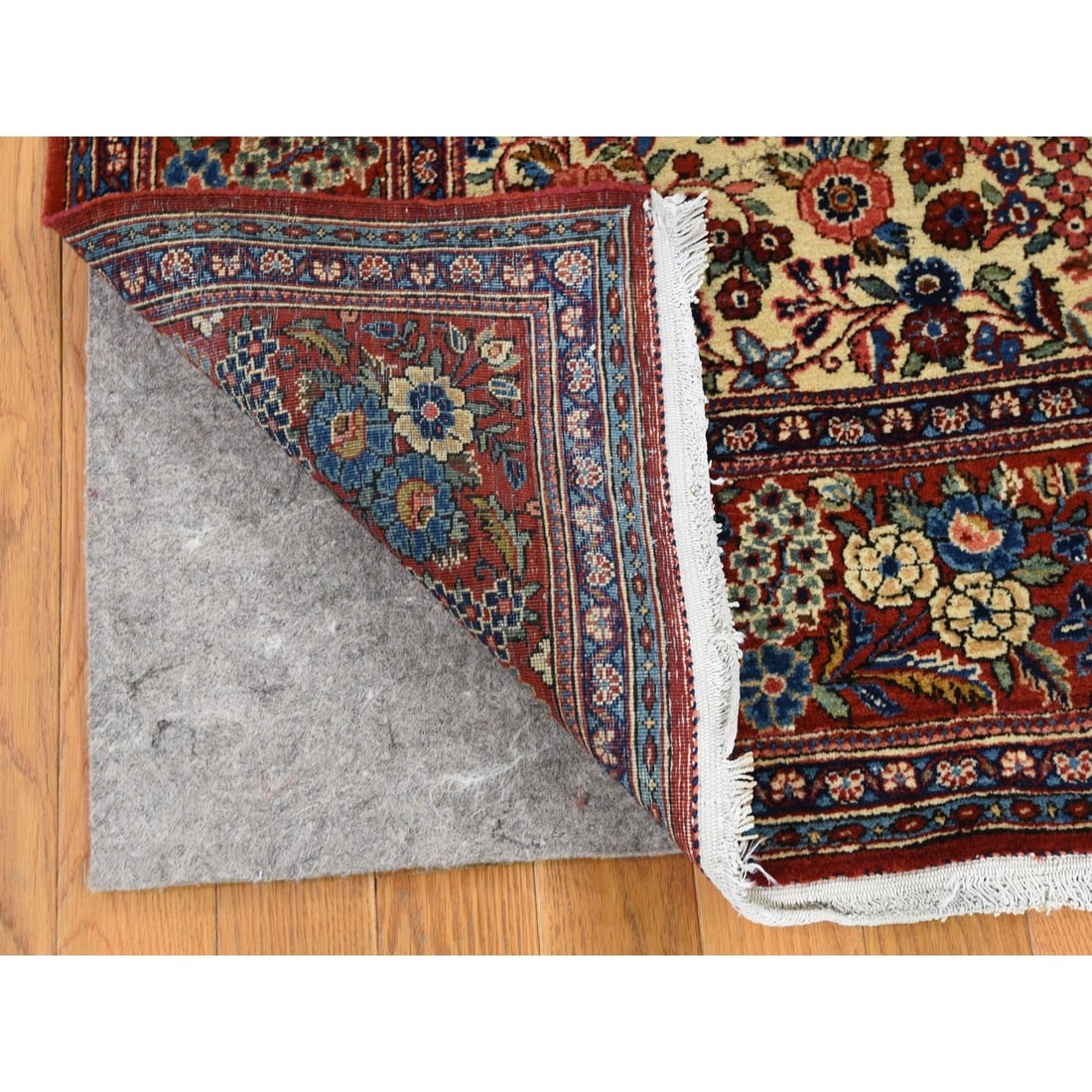 Beige One From A Pair Antique Persian Kashan Clean And Soft Rug - 3