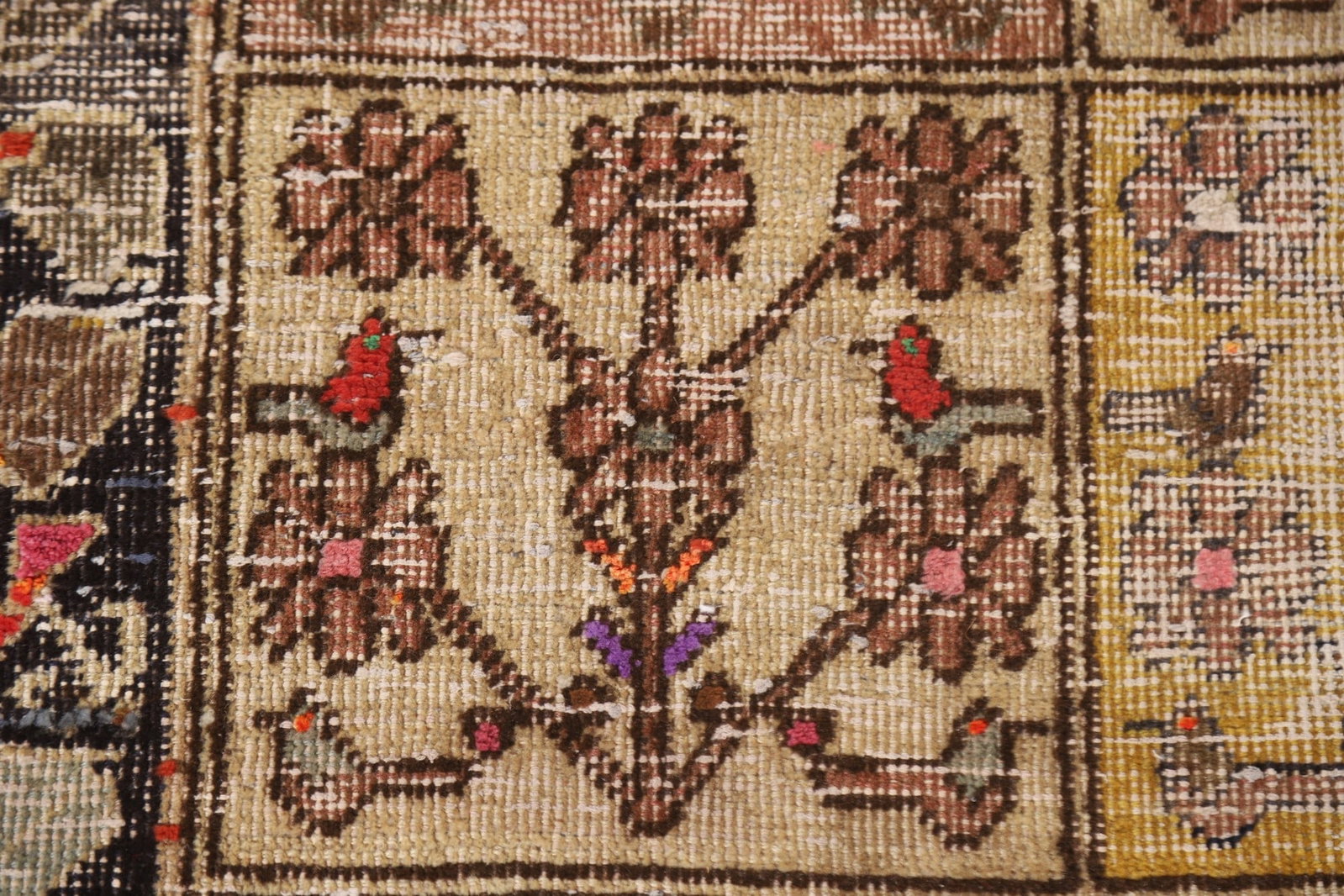 Antique Distressed Bakhtiari Persian Area Rug 5x9 - 7