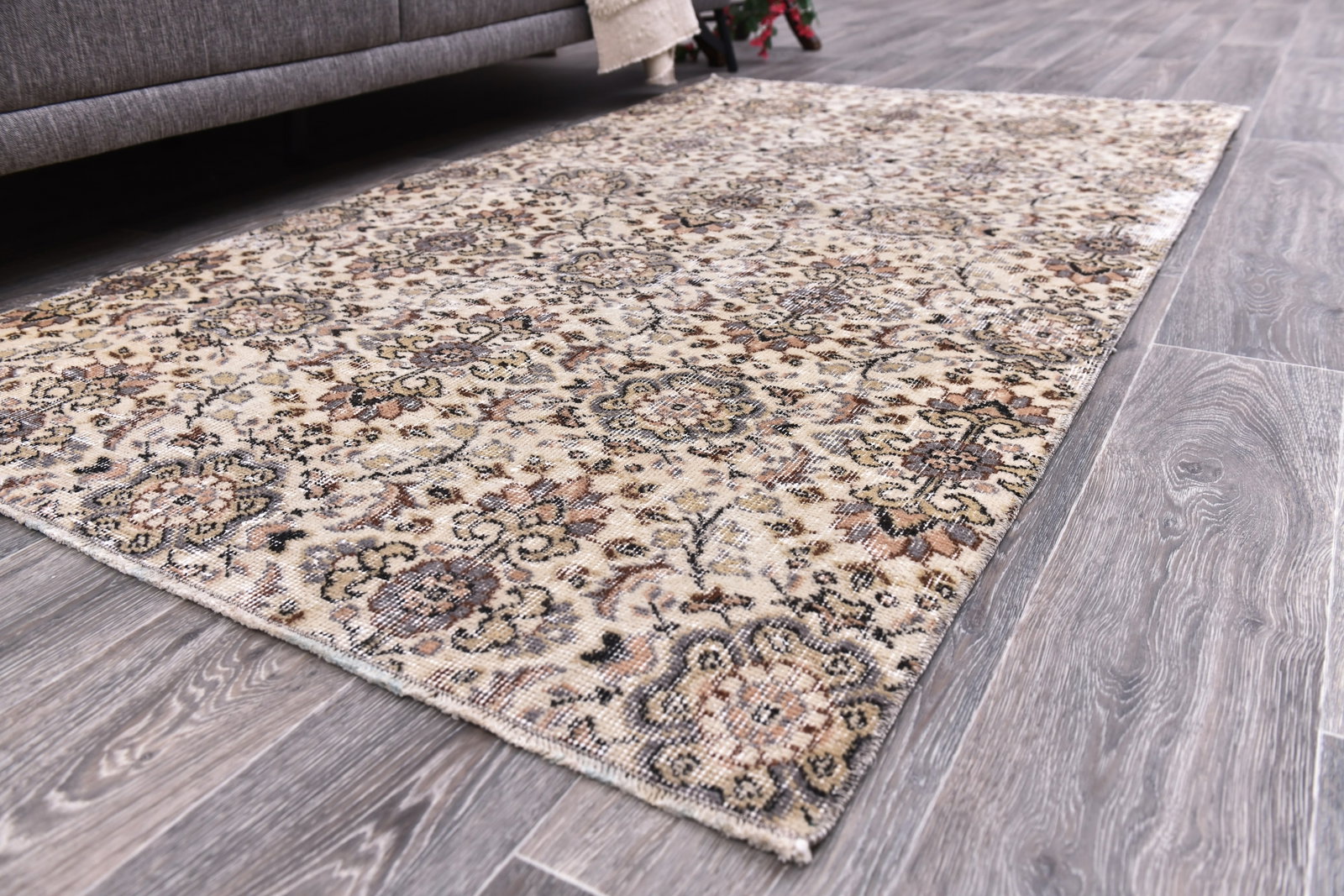3'9'' x 6'4'' Handmade Vintage Wool Rug - 244622 - 2