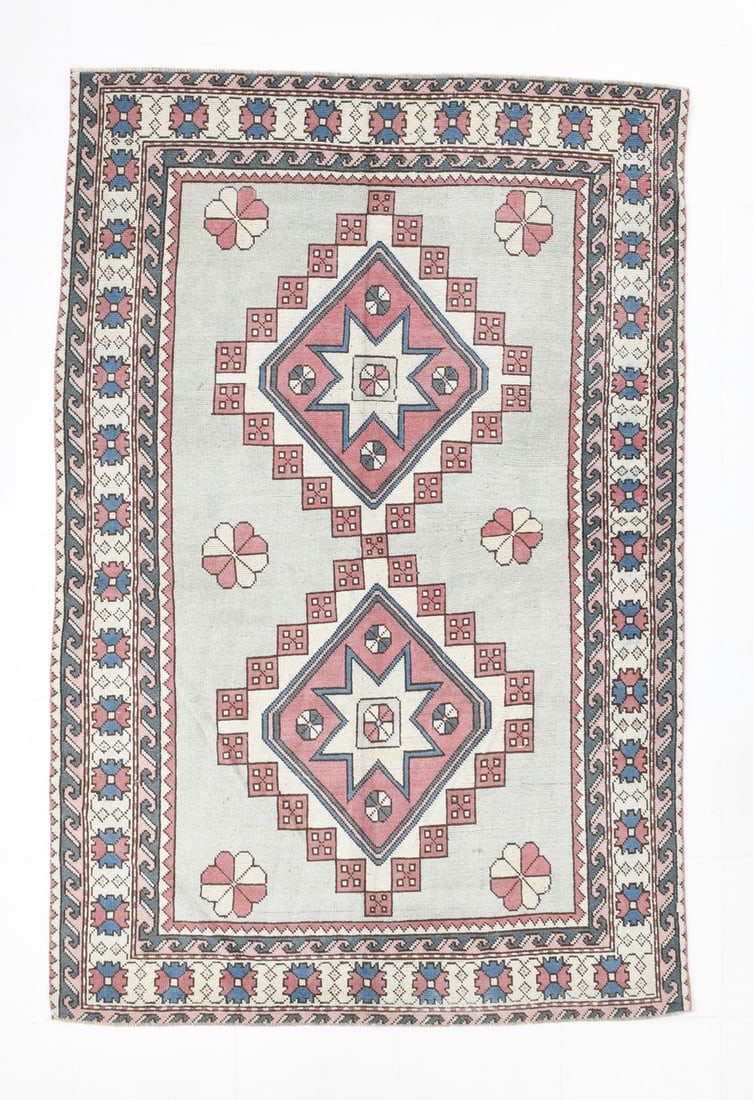 5'1'' x 7'8'' Handmade Vintage Wool Rug - 7321: Title: 5'1'' x 7'8'' Handmade Vintage Wool Rug - 7321 Description:5'1'' x 7'8'' Handmade Vintage Wool Rug - 7321 Origin:Turkiye Date/Period:1960-90 Materials:Wool,Cotton Dimension:5'1''x7'8'' ft, 155x