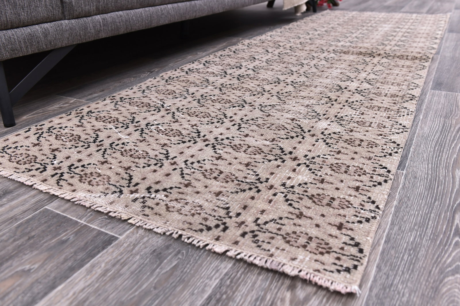 2'7'' x 8'1'' Handmade Vintage Wool Rug - 244620 - 2