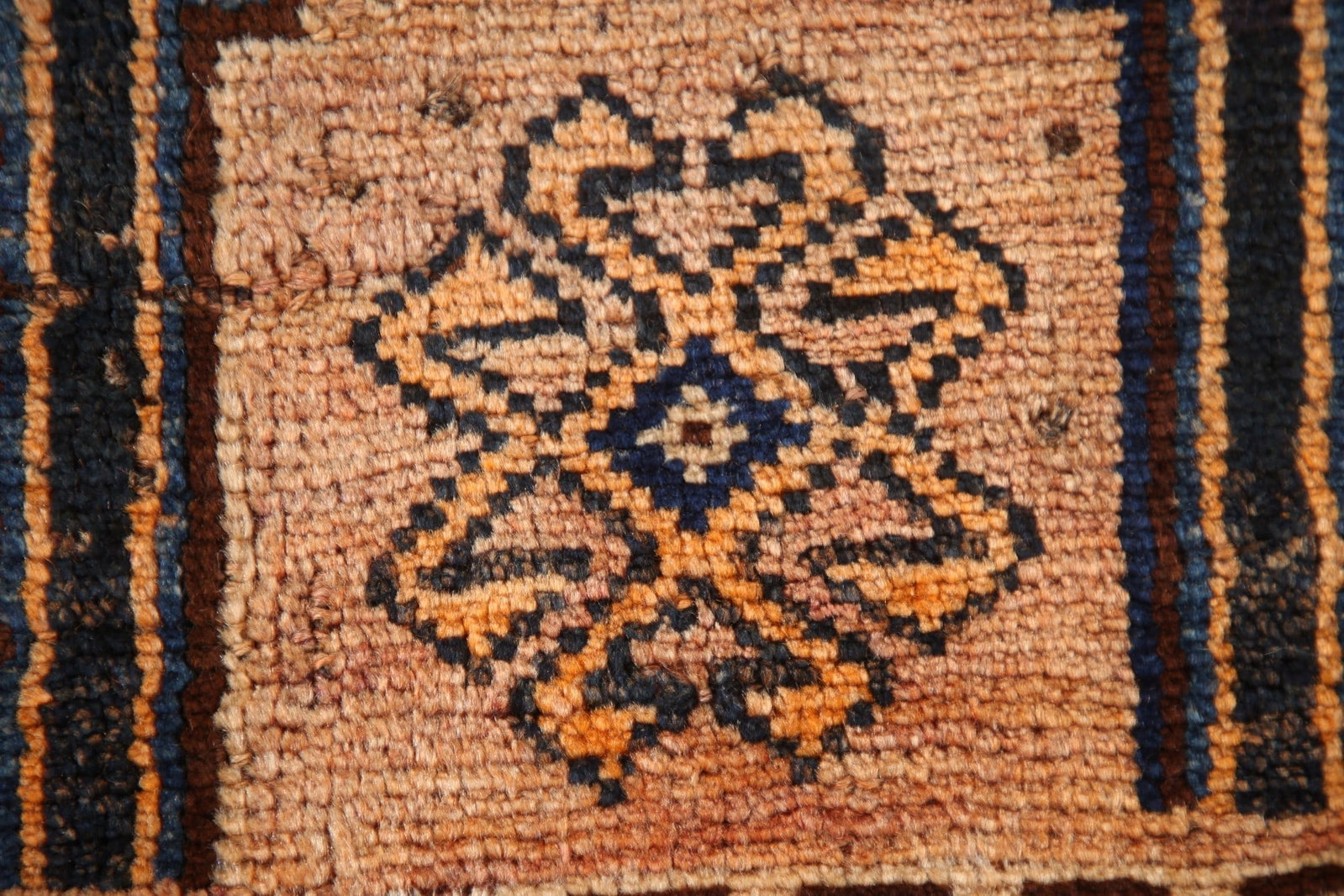 Antique Geometric Lori Persian Rug 4x8 - 7