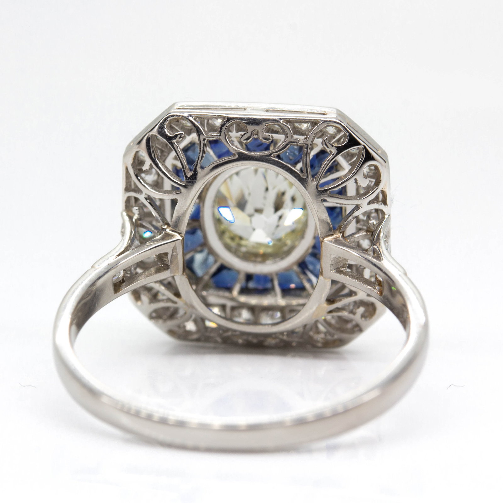 Handmade Platinum Old Mine cut Diamond and French cut Sapphire Ring - 3