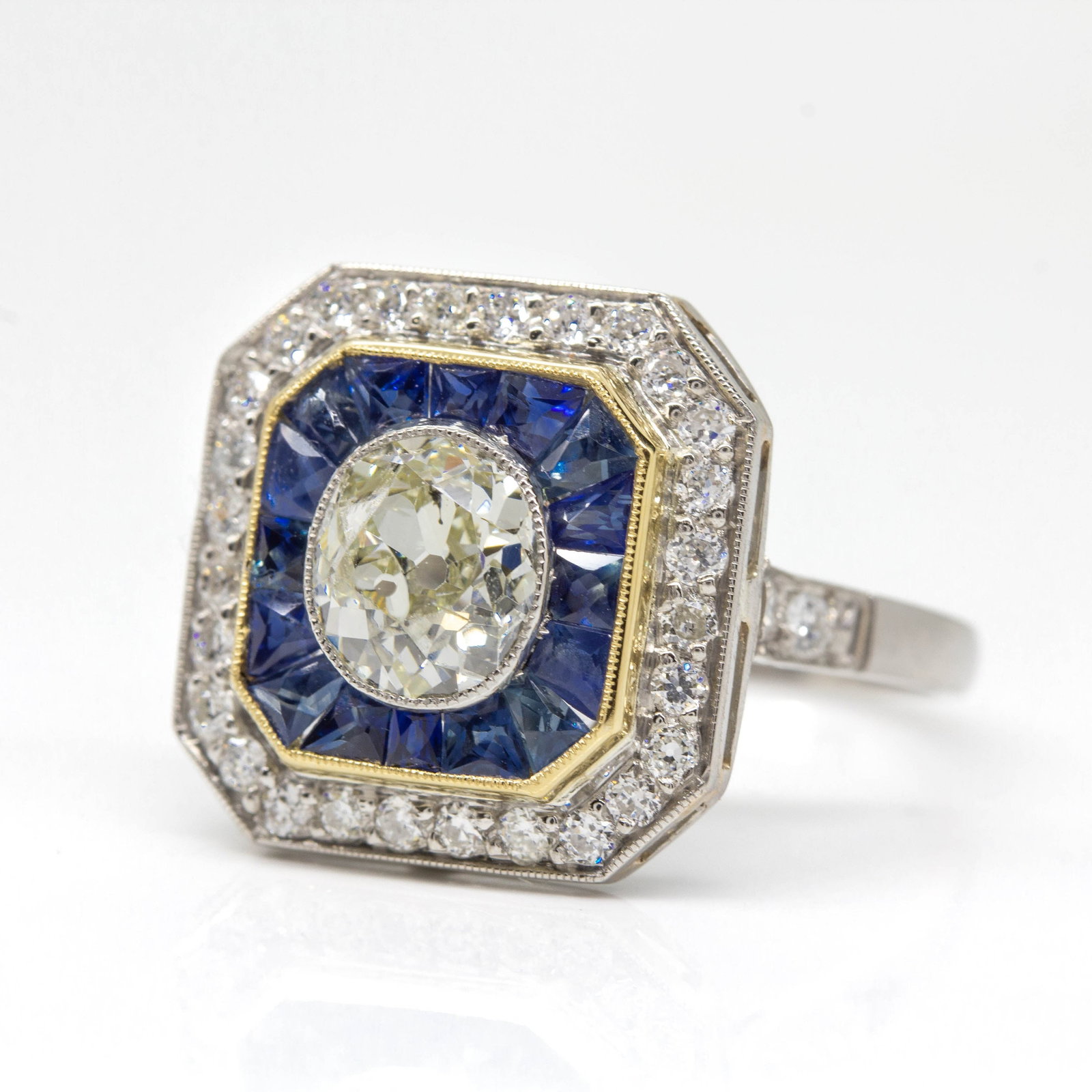 Handmade Platinum Old Mine cut Diamond and French cut Sapphire Ring - 4