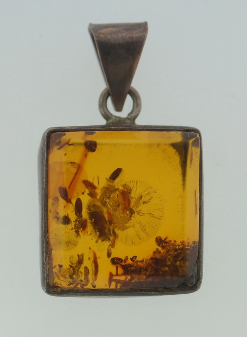 VINTAGE C.1960 SILVER 925 AMBER PENDANT SQUARE CUTE ADORABLE - 2