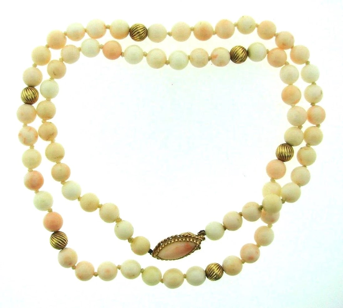 CLASSIC 14k Yellow Gold & Angel Skin Coral Beaded Necklace Circa 1950s: Title: CLASSIC 14k Yellow Gold & Angel Skin Coral Beaded Necklace Circa 1950s Description: DK 14k Yellow Gold & Angel Skin Coral Beaded Necklace Circa 1950s · Wonderful necklace that is a