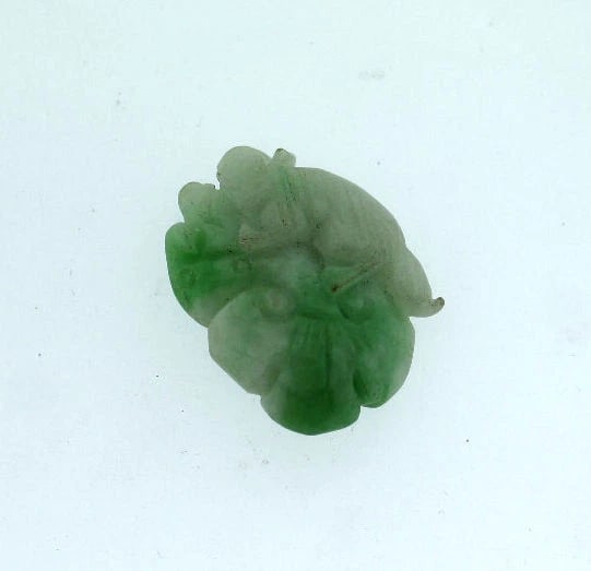 VINTAGE C.1950 CARVED JADE PENDANT PIECE - 3