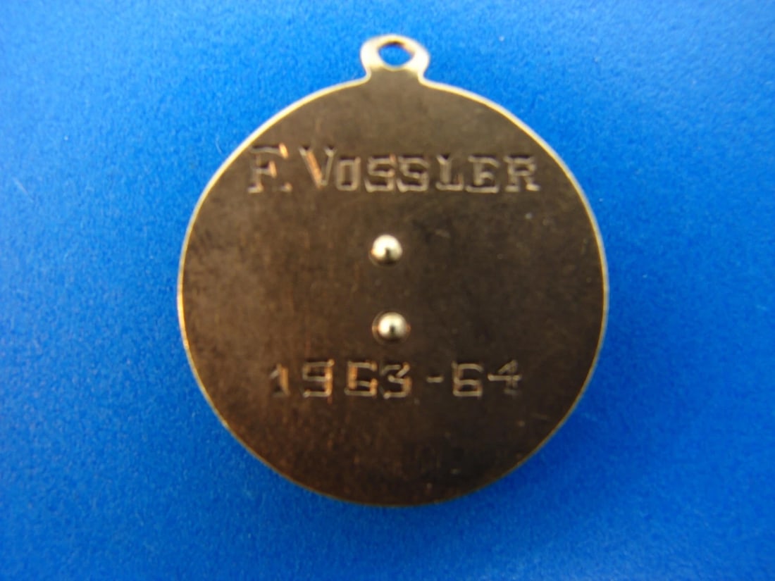 VINTAGE 10k Yellow Gold Charm Pendant - 2