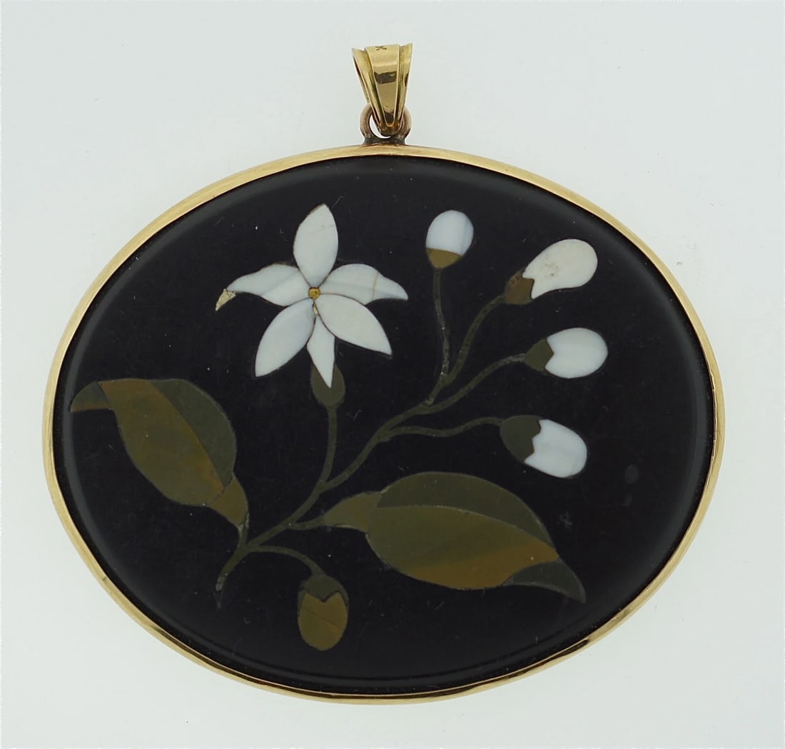 PIETRA DURA 18K YELLOW GOLD C.1950 PENDANT. MARKED. FLOWER COLORED STONES - 5