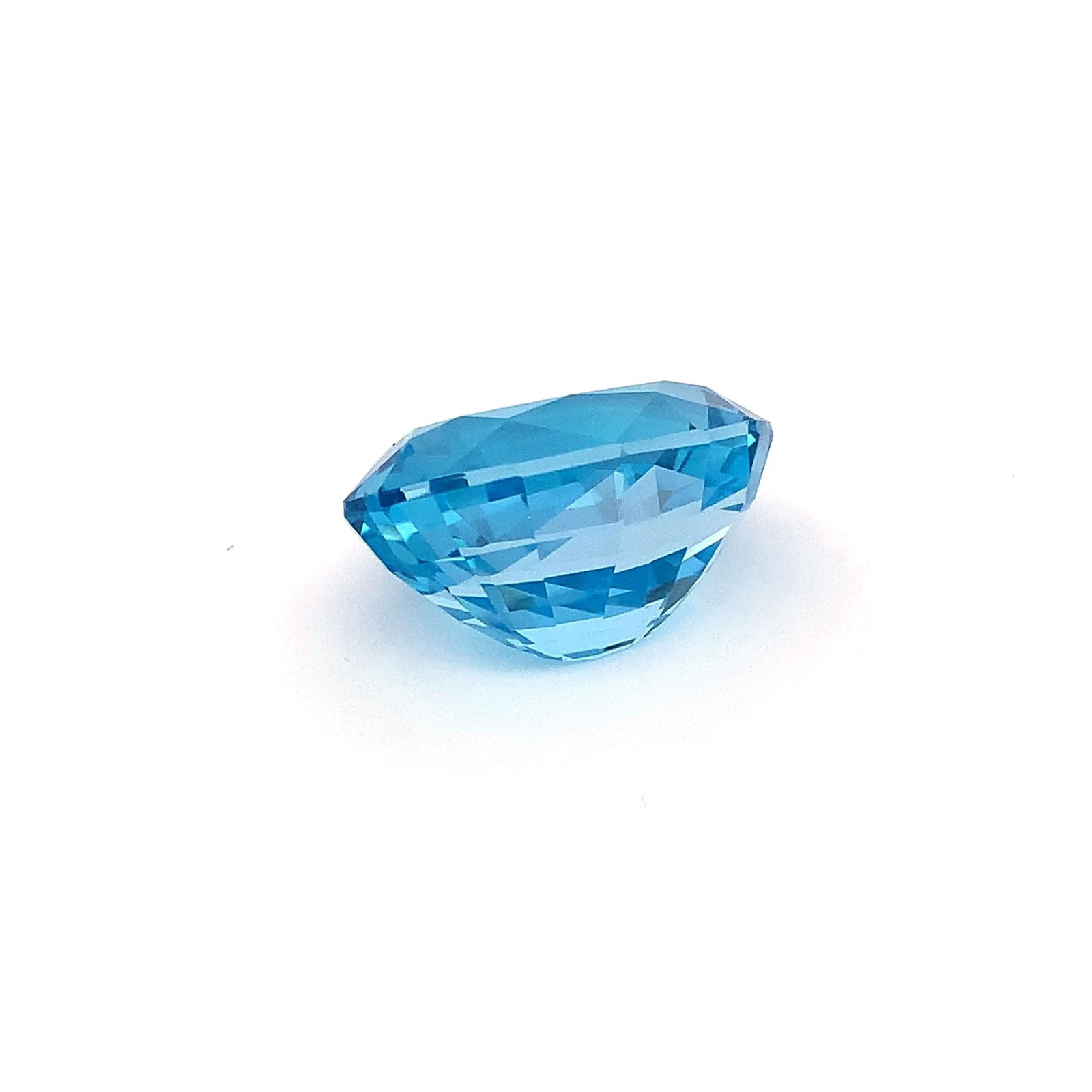 Fancy Oval Cut Natural Swiss Blue Topaz Gemstone For Jewellery - 39.90 Carat - 7