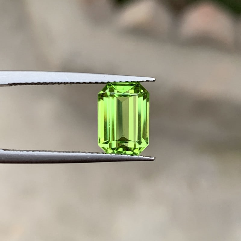 Burma Peridot Gemstone For Ring, Apple Green Peridot Ring Stone, 3.6 CT - 2