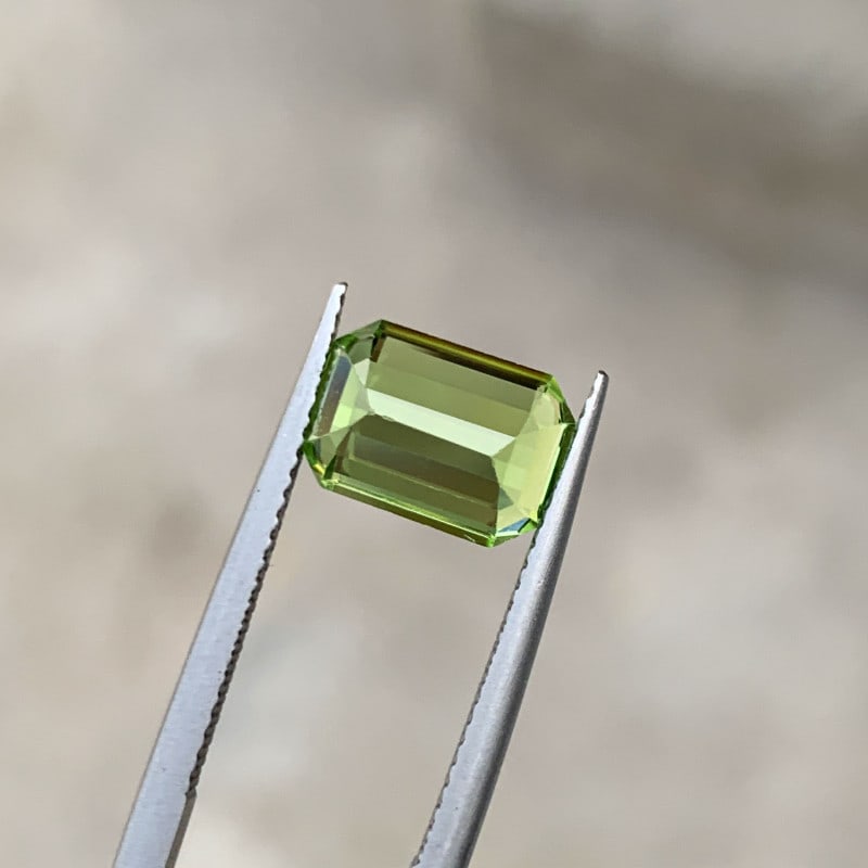 Burma Peridot Gemstone For Ring, Apple Green Peridot Ring Stone, 3.6 CT - 3