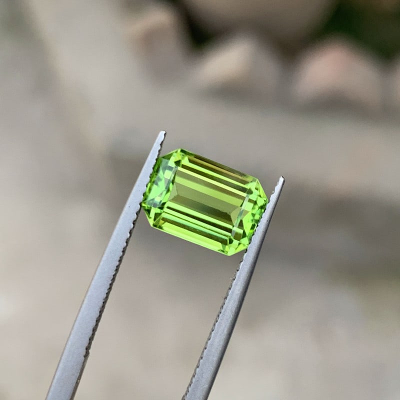 Burma Peridot Gemstone For Ring, Apple Green Peridot Ring Stone, 3.6 CT - 5