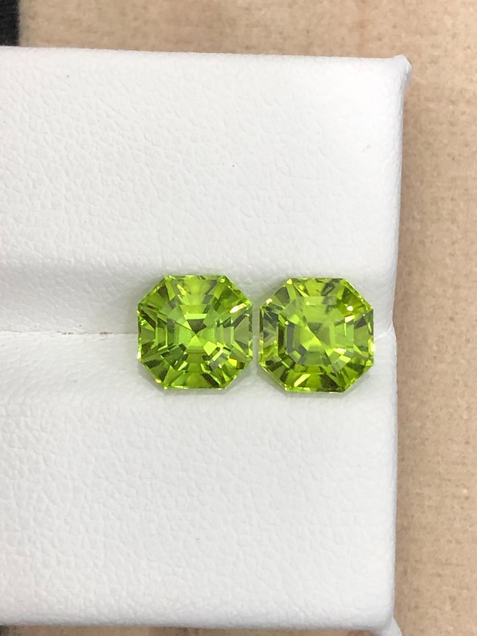 3.62 Carat Calibrated Pair Of Natural Peridot Asscher Gemstone For Earrings - 5