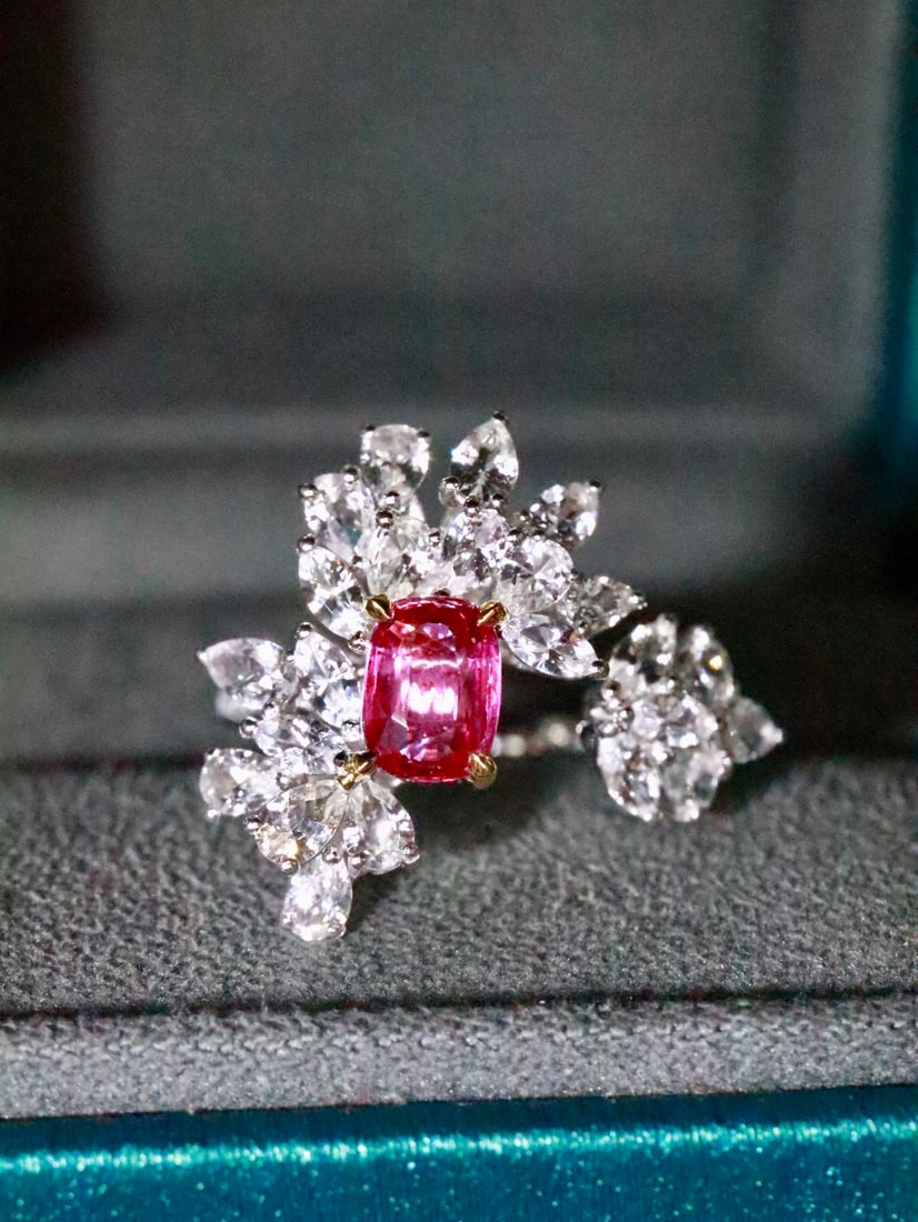 18K Gold Natural Unheated Ruby Ring - 4