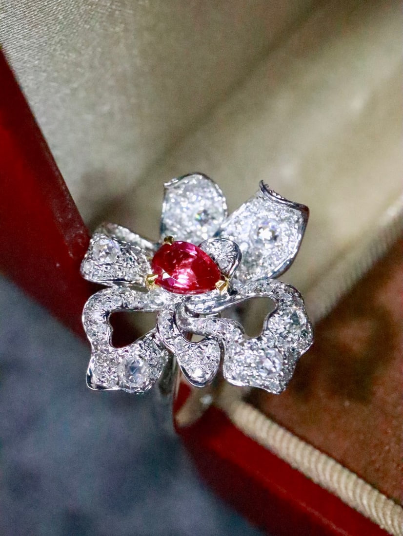 18K Gold Natural Unheated Ruby Ring - 4