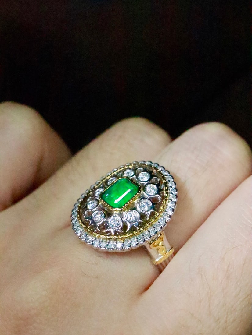 Natural Emerald Ring - 6