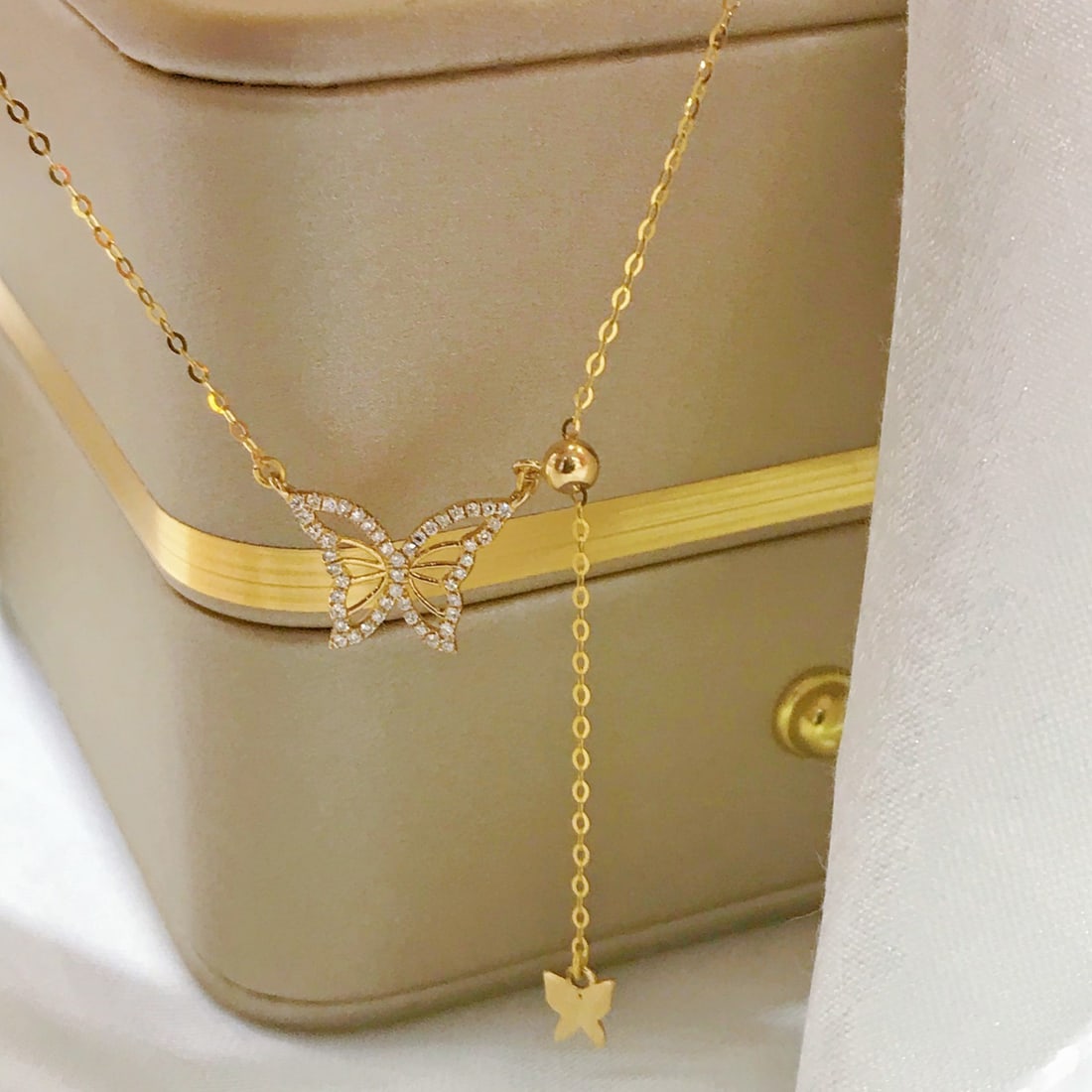 18K Gold Diamond Necklace - 3