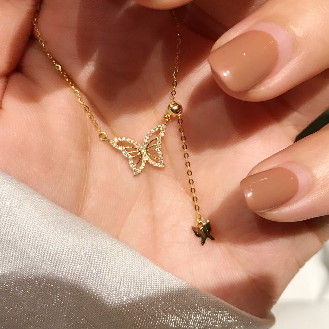 18K Gold Diamond Necklace - 6