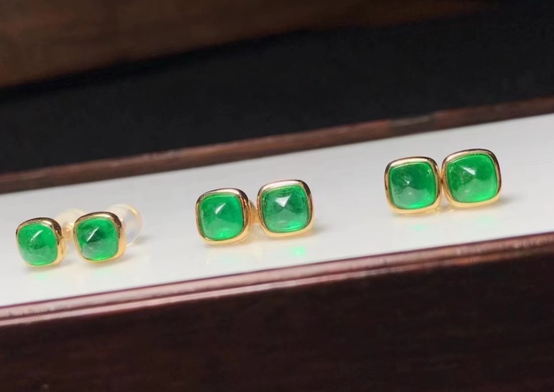 18K Gold Emerald Earrings - 2
