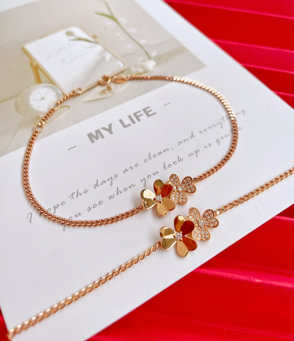 18K Gold Diamond Bracelet - 4