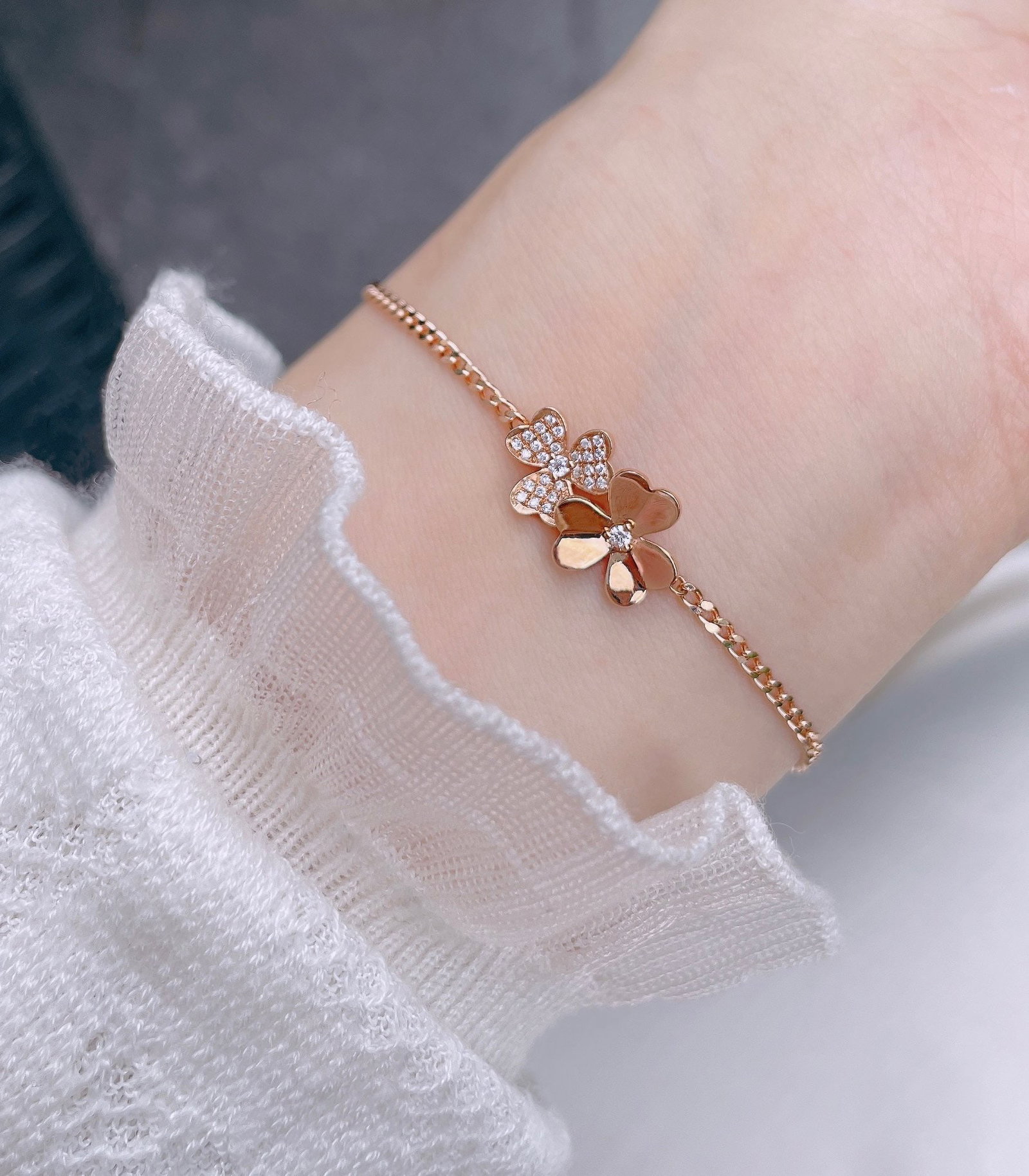 18K Gold Diamond Bracelet - 6