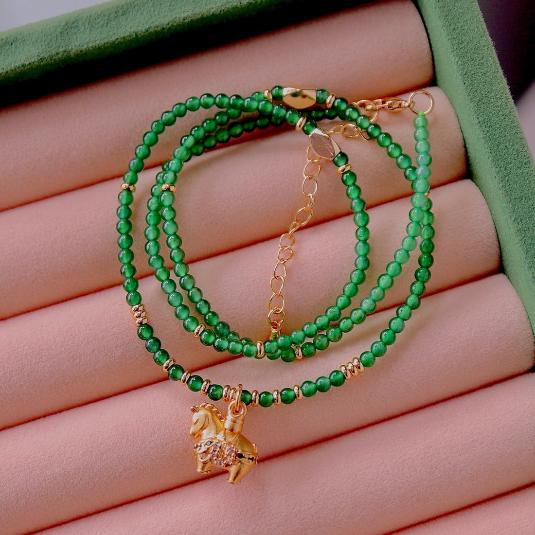 Natural Jade Bead Necklace: Title: Natural Jade Bead Necklace Description: This jade bead necklace is renowned for its vibrant green color and high clarity, showcasing the unique charm of natural A-grade jade. Elegantly designed