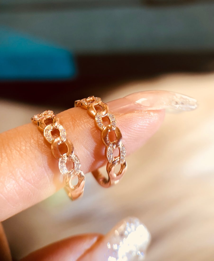 18K Gold Diamond Ring - 2