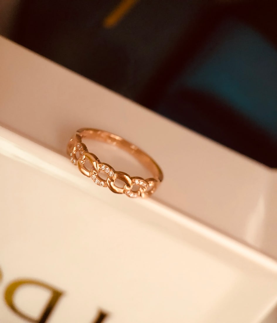 18K Gold Diamond Ring - 5