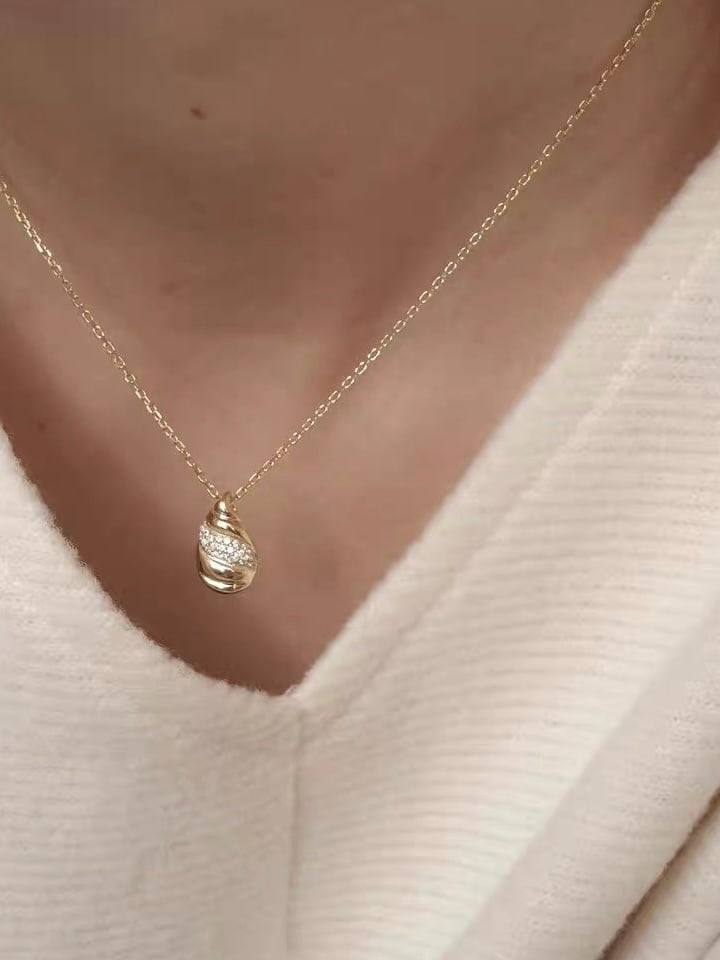 18K Gold Diamond Necklace - 4