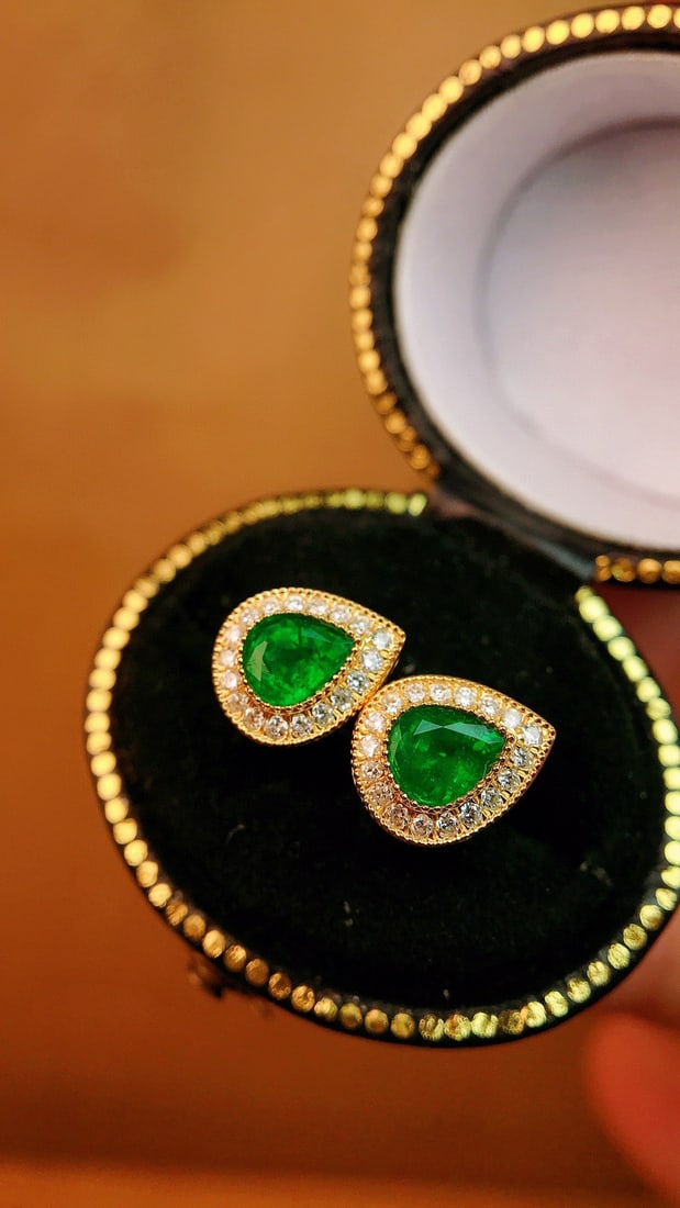 18K Gold Natural Emerald Earrings - 4