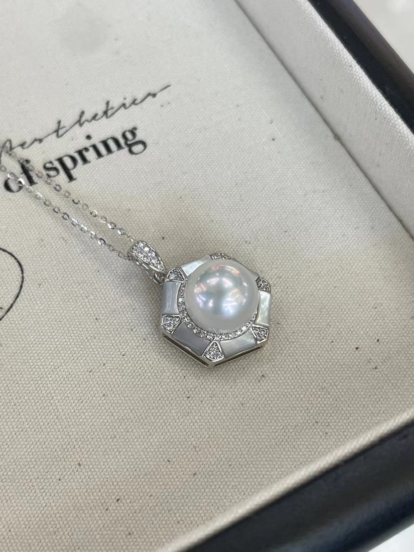 Sterling Silver Freshwater Edison Pearl Necklace - 6