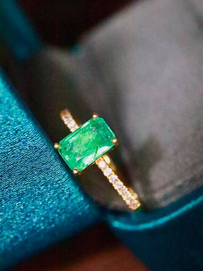 18K Gold Natural Emerald Ring - 3