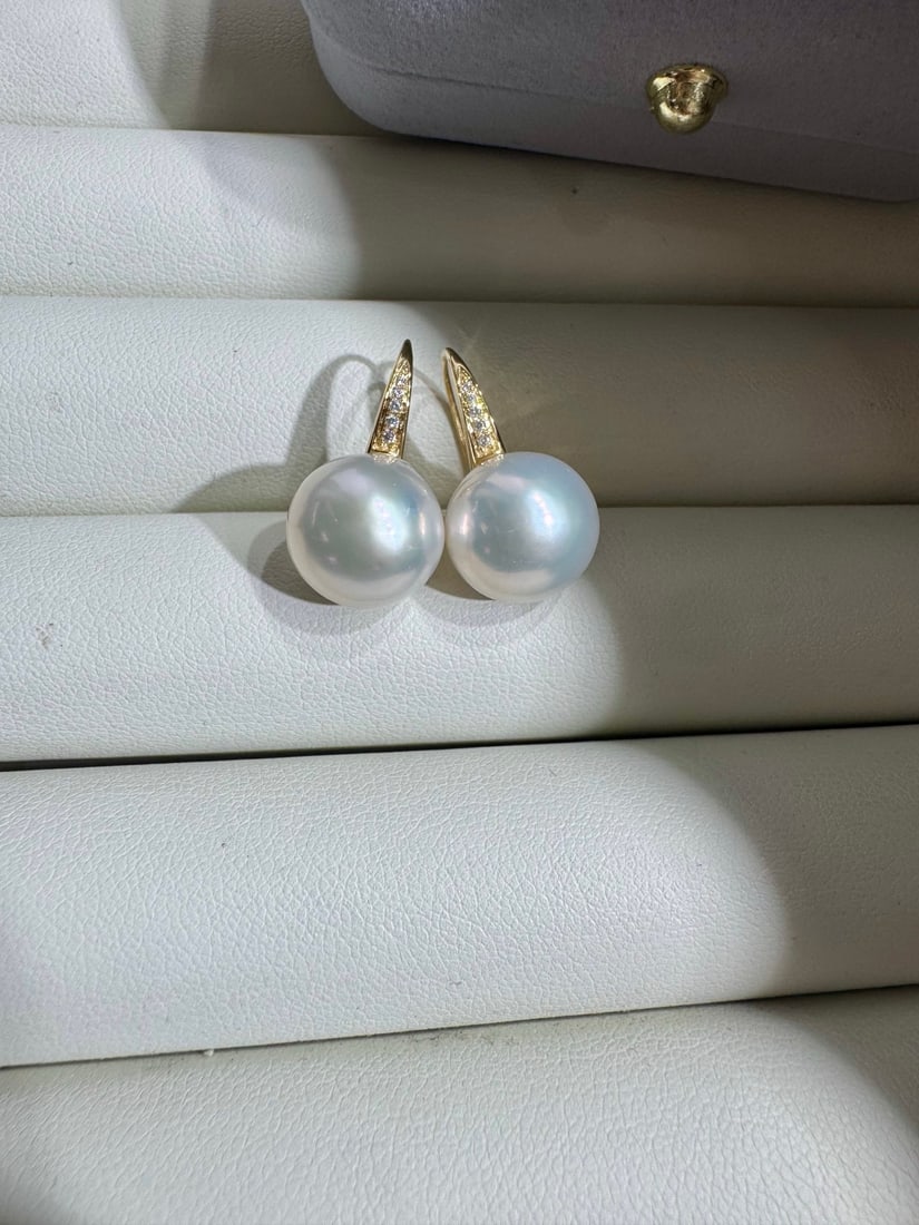 18K Gold Zircon Edison White Pearl Earrings (1 of 5)