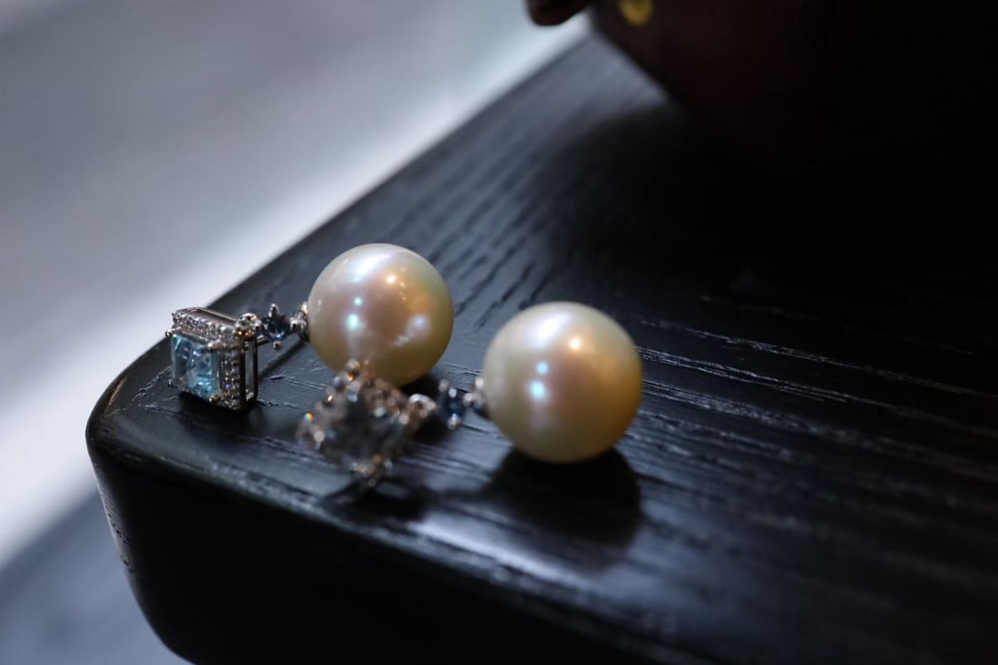 Topaz Pearl Earrings - 3