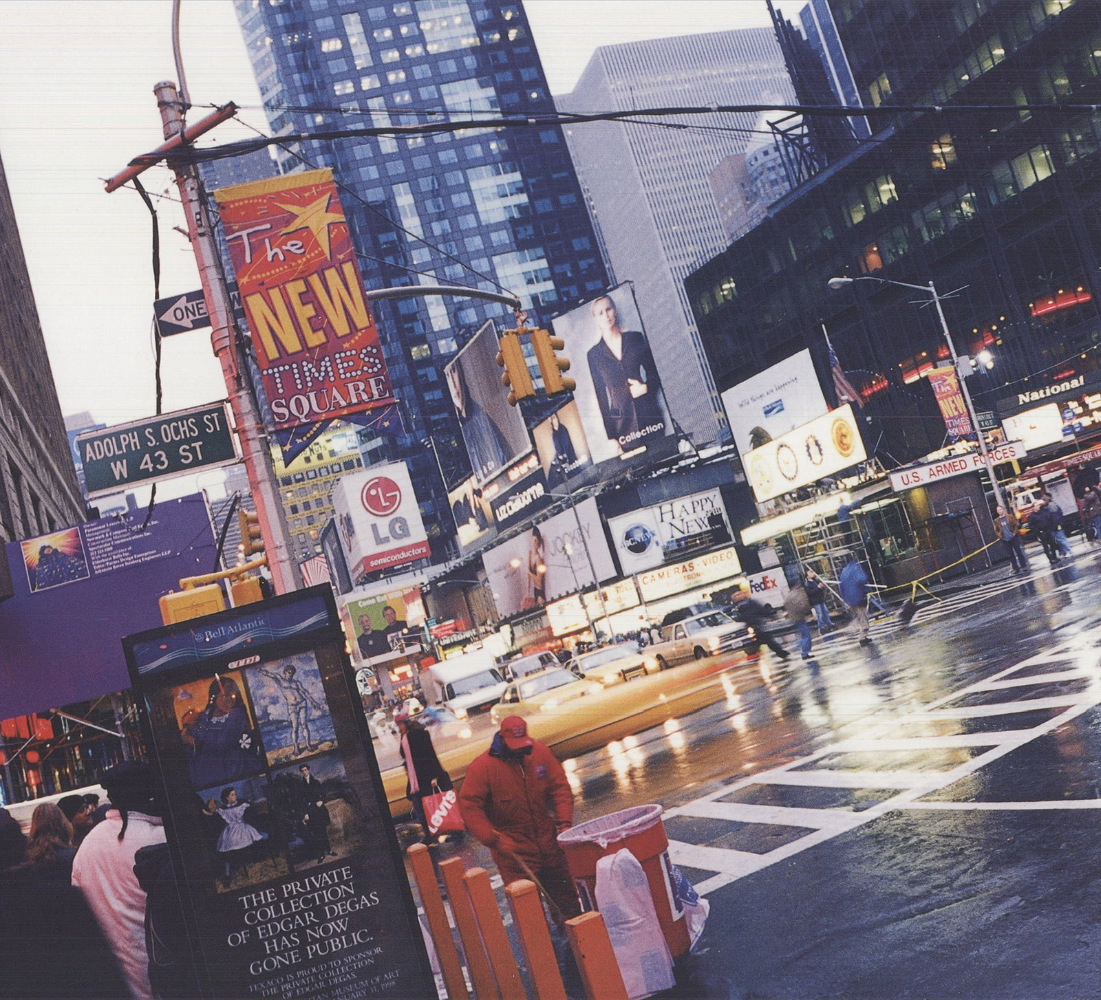 Times Square - 4