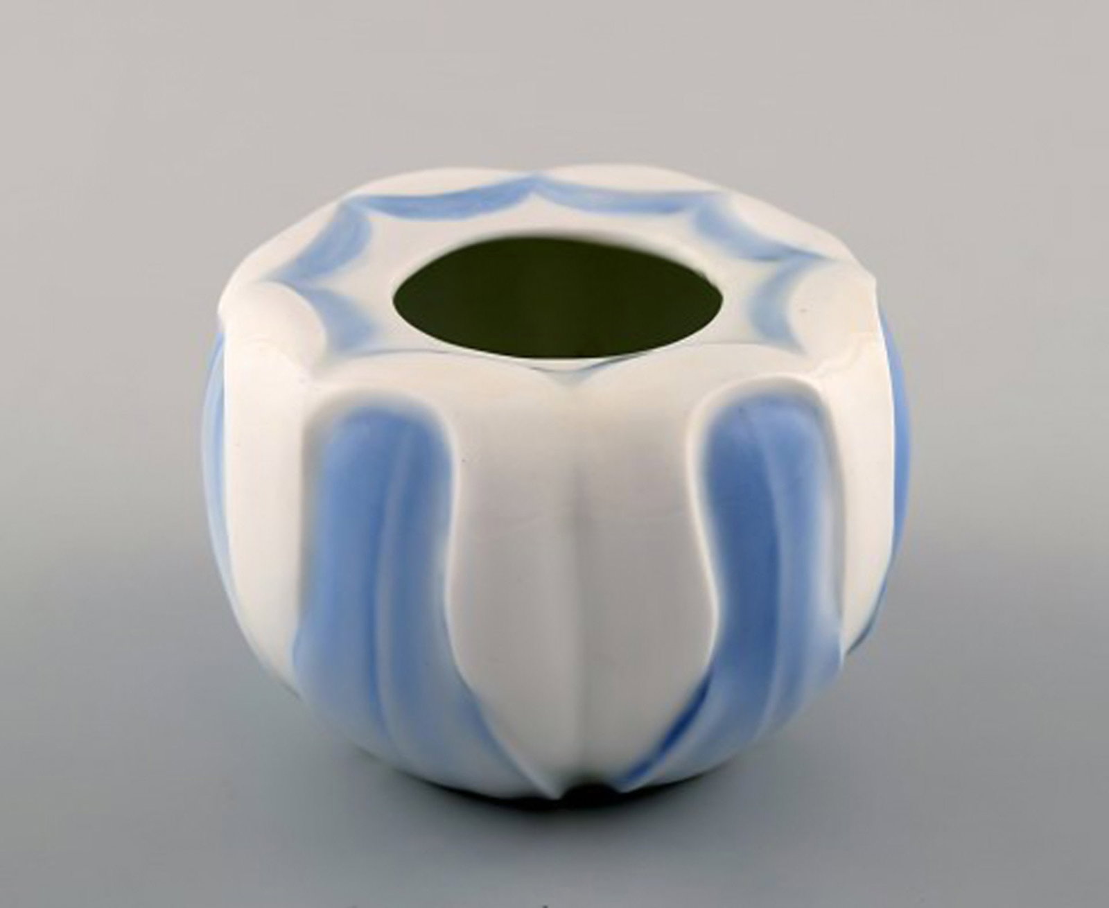 Royal Copenhagen Art Nouveau vase. - 4