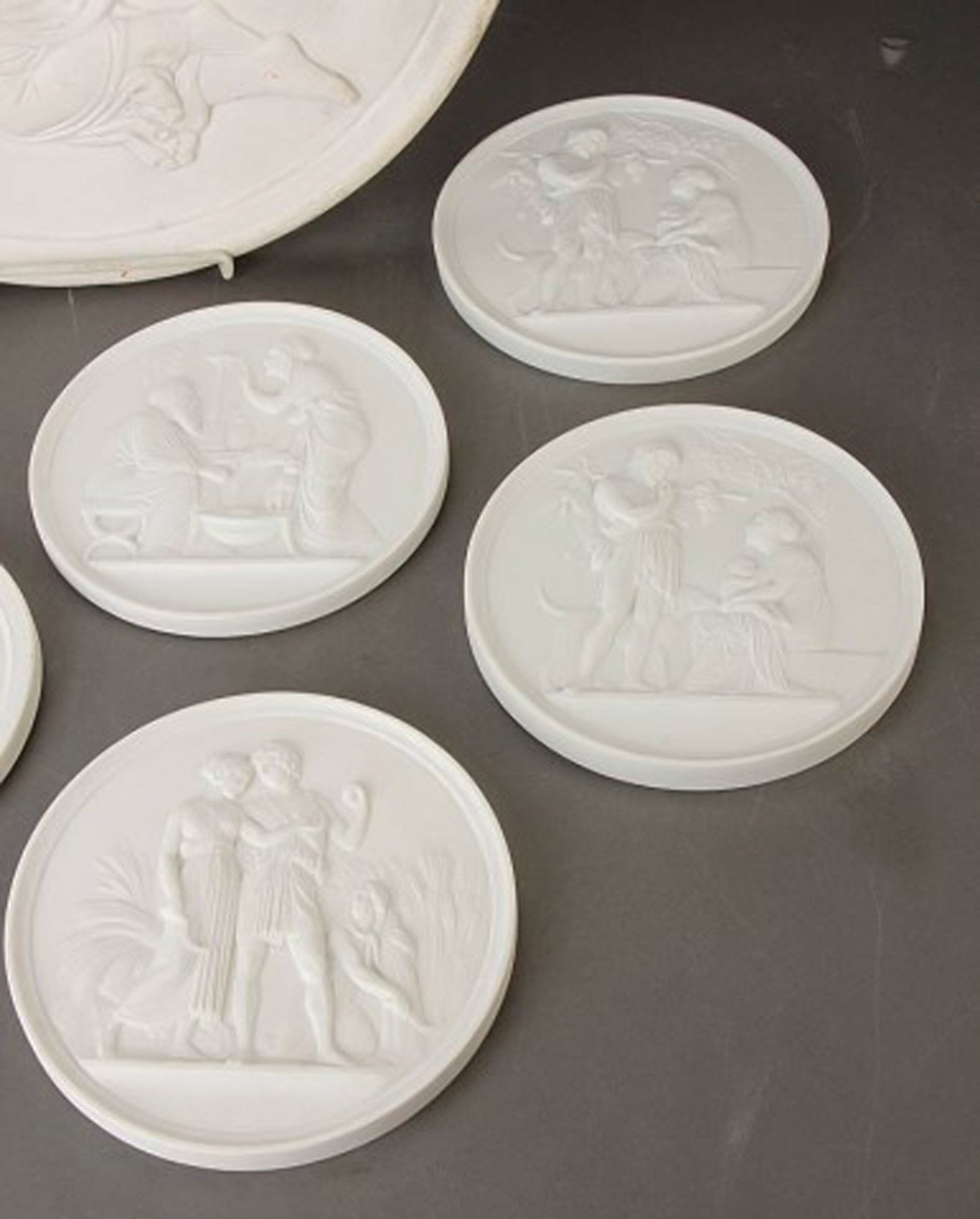Royal Copenhagen biscuit plates in relief after Thorvaldsen. 8 pcs. in stock. - 3